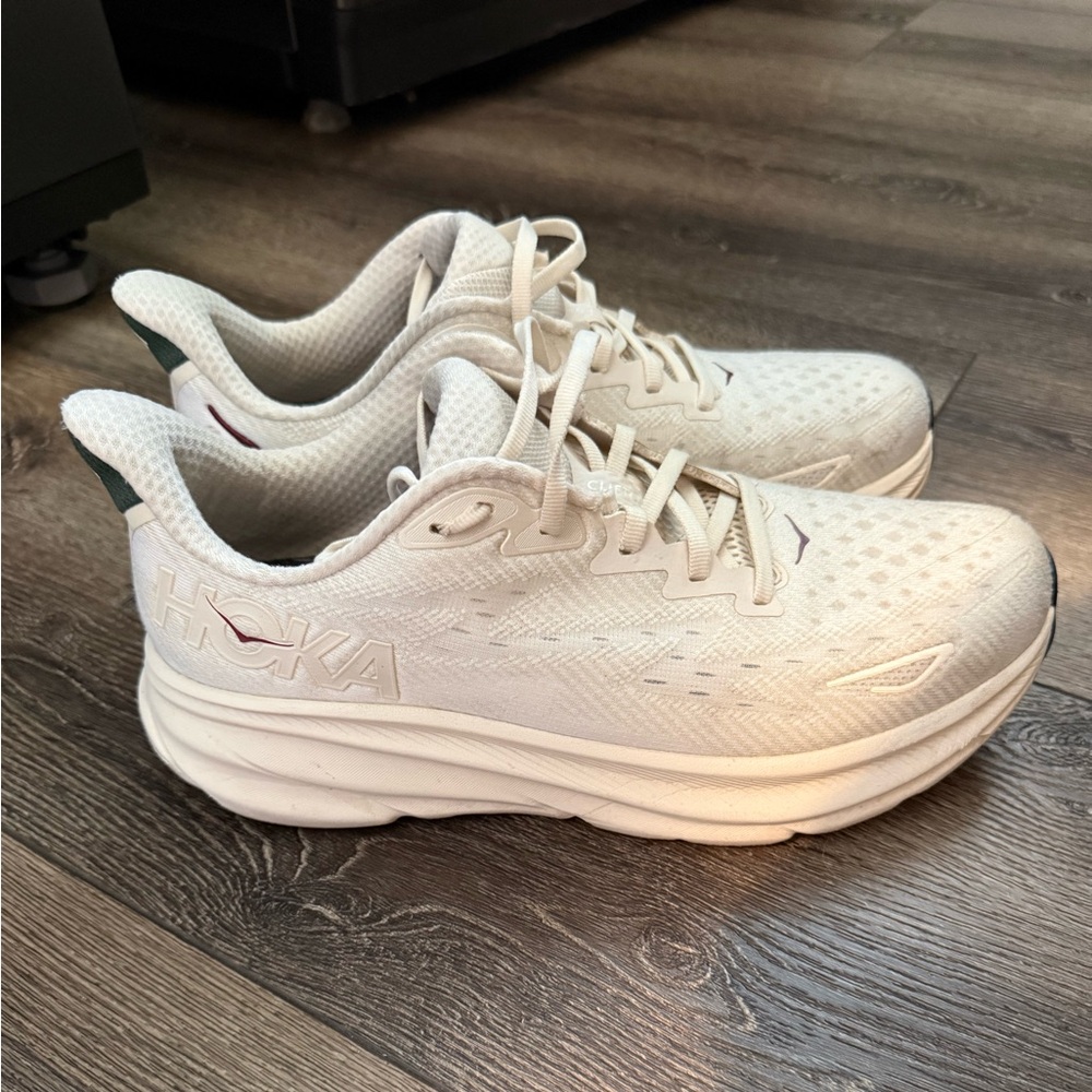HOKA Clifton 9 Running Shoes (oat milk color)